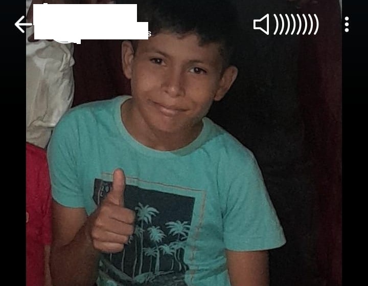 EM SERTÂNIA FAMÍLIA DE CRIANÇA DE 11 ANOS ESTÁ AFLITA COM SEU DESAPARECIMENTO E PEDE AJUDA POR QUALQUER INFORMAÇÃO