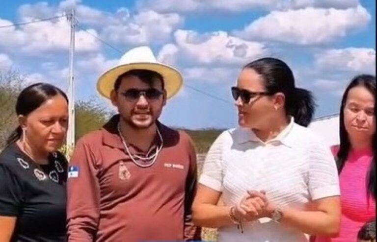 POÇO PERFURADO HÁ 6 ANOS SEM NENHUMA SERVENTIA É REATIVADO PELA PREFEITA POLLYANNA ABREU NO QUILOMBOLAS EM SERTÂNIA