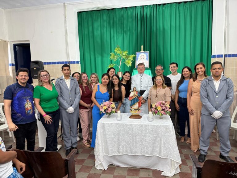 EREM OLAVO BILAC RECEBE VISITA DE PADRES E VIVE DIA DE MUITA ORAÇÃO E FÉ