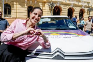GOVERNADORA RAQUEL LYRA ENTREGA 182 VEÍCULOS E REFORÇA A MAIOR EXPANSÃO DA REDE MUNICIPAL DE POLÍTICAS PARA MULHERES EM PERNAMBUCO