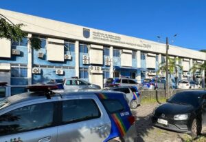 MULHER É ENCONTRADA MORTA DENTRO DE CASA EM OLINDA; POLÍCIA INVESTIGA POSSÍVEL HOMICÍDIO