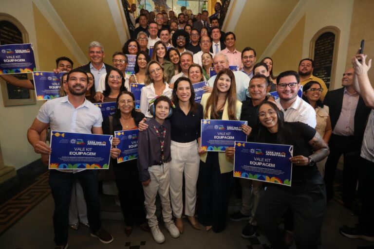 CASAS DAS JUVENTUDES: GOVERNADORA RAQUEL LYRA ENTREGA KITS DE EQUIPAMENTOS E MOBILIÁRIO PARA SERTÂNIA  E MAIS DE 60 MUNICÍPIOS E GARANTE FUNCIONAMENTO DOS ESPAÇOS