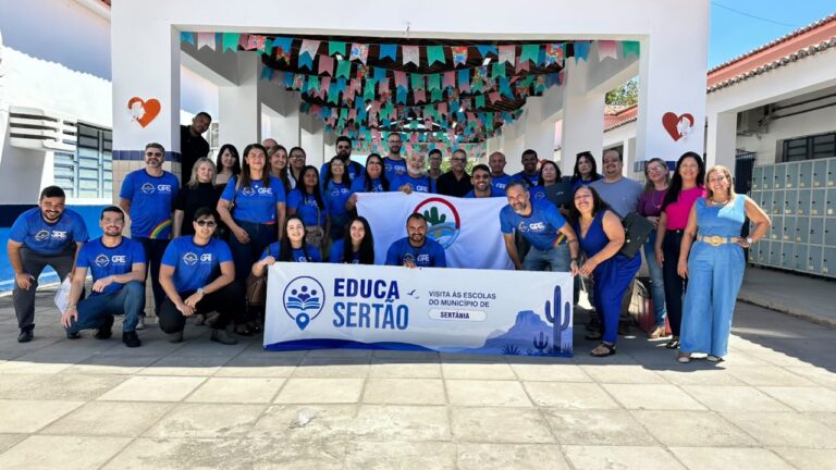 GESTÃO DA GRE FAZ HISTÓRIA AO LEVAR EQUIPE COMPLETA ÀS ESCOLAS ESTADUAIS DE SERTÂNIA E FORTALECE MODELO DE GESTÃO PARTICIPATIVA